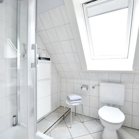 Haus Windhuug 5 *